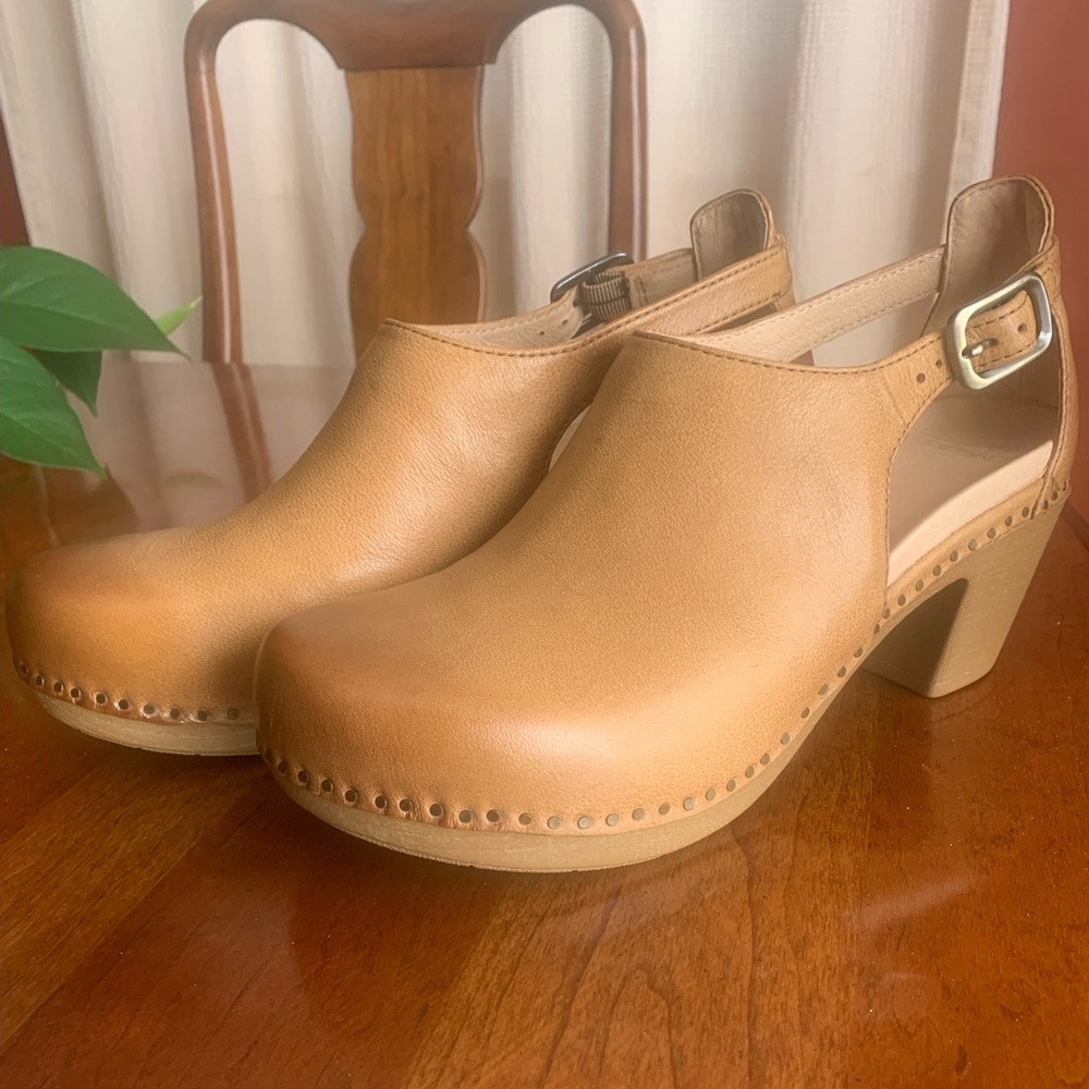 DANSKO clogs